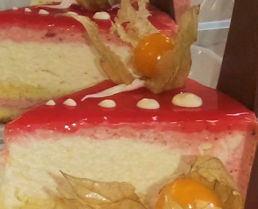 Torta fatia de morango